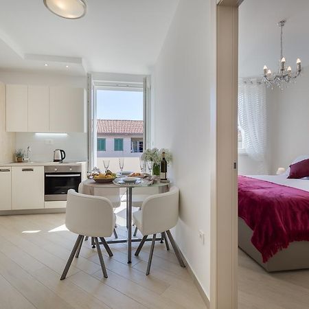 Central Boutique Apartments With Balconies, In Walking Distance To The Sea ザダル エクステリア 写真