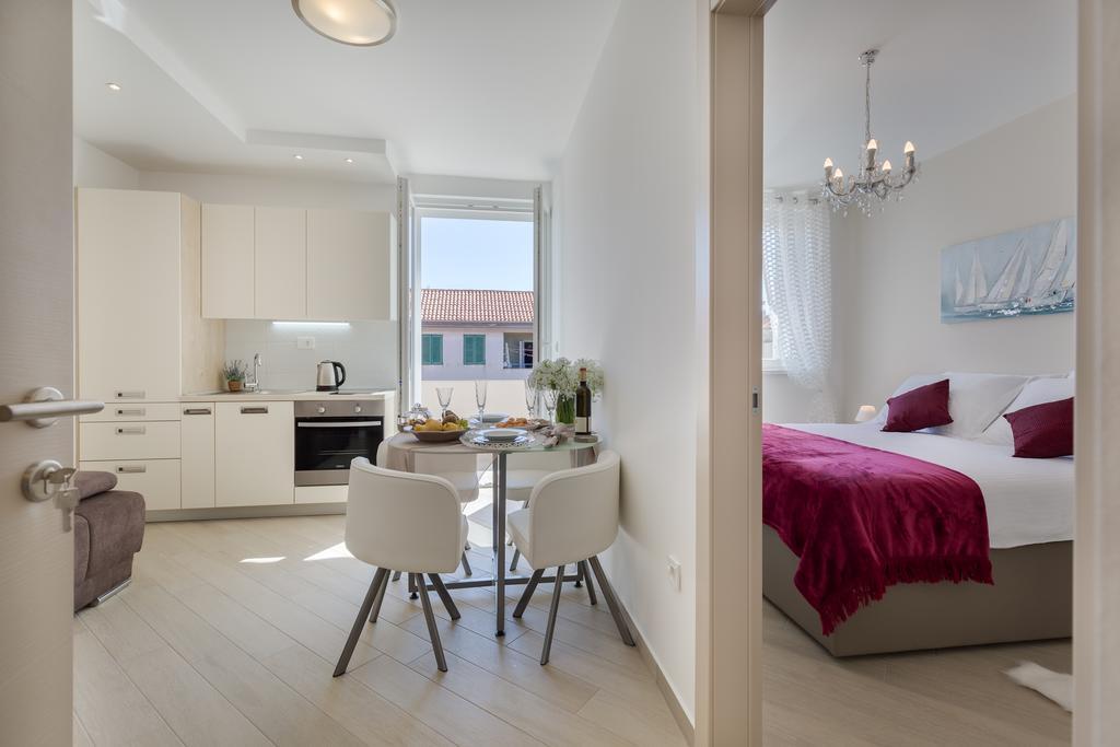 Central Boutique Apartments With Balconies, In Walking Distance To The Sea ザダル エクステリア 写真