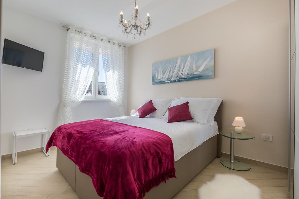 Central Boutique Apartments With Balconies, In Walking Distance To The Sea ザダル エクステリア 写真