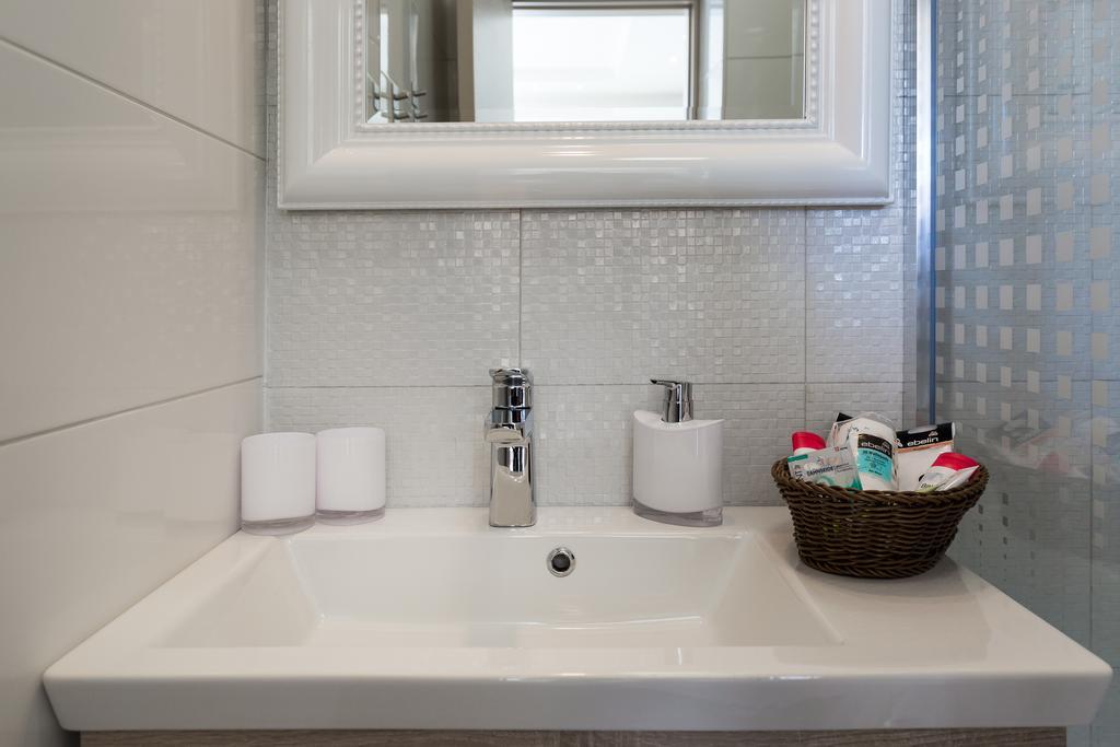 Central Boutique Apartments With Balconies, In Walking Distance To The Sea ザダル エクステリア 写真