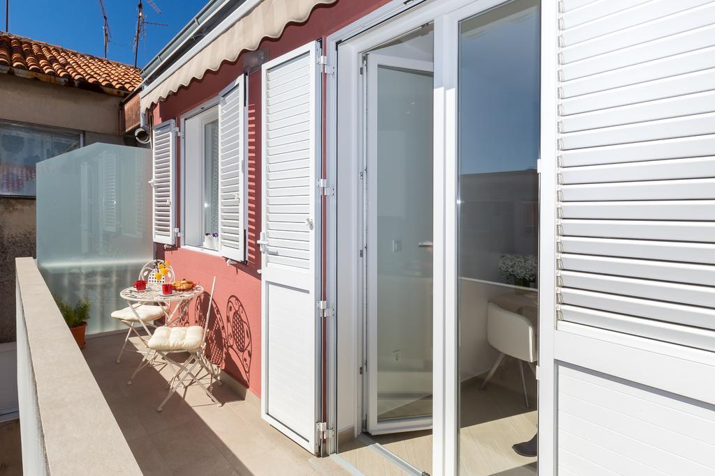 Central Boutique Apartments With Balconies, In Walking Distance To The Sea ザダル エクステリア 写真